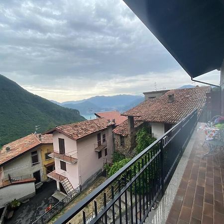 Casa Vacanze Il Pettirosso. Pisogne Exterior foto